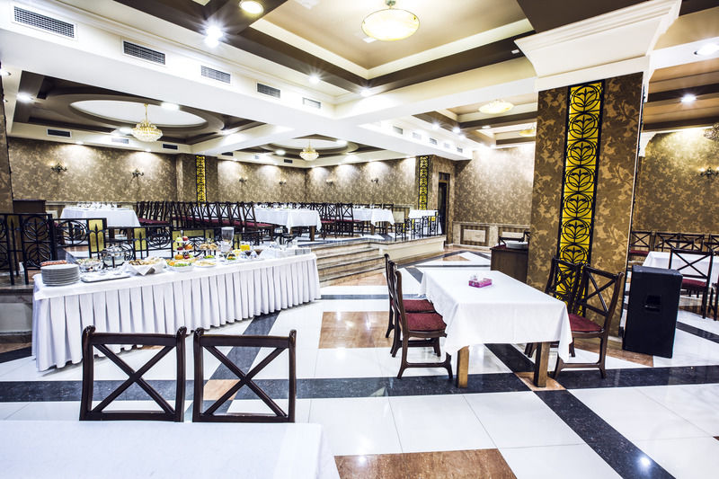 Deluxe Hotel 3*